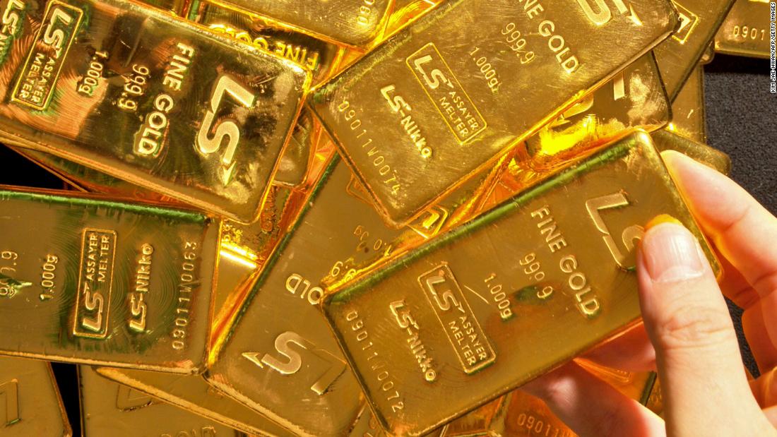 پاکستان میں‌سونےکی قیمت آسمان کو چونے لگا